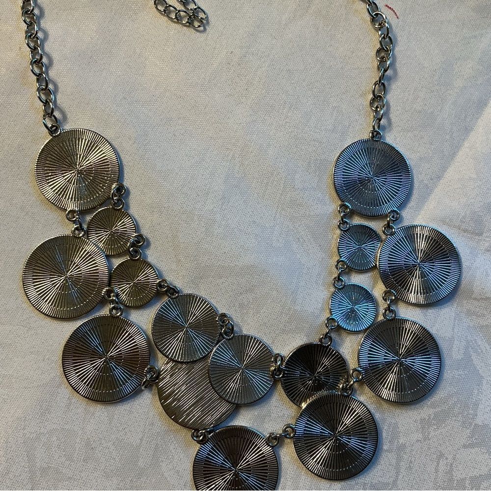 Silvertone Adjustable Necklace for Women with Radiant Engaved Discs - Picture 7 of 11